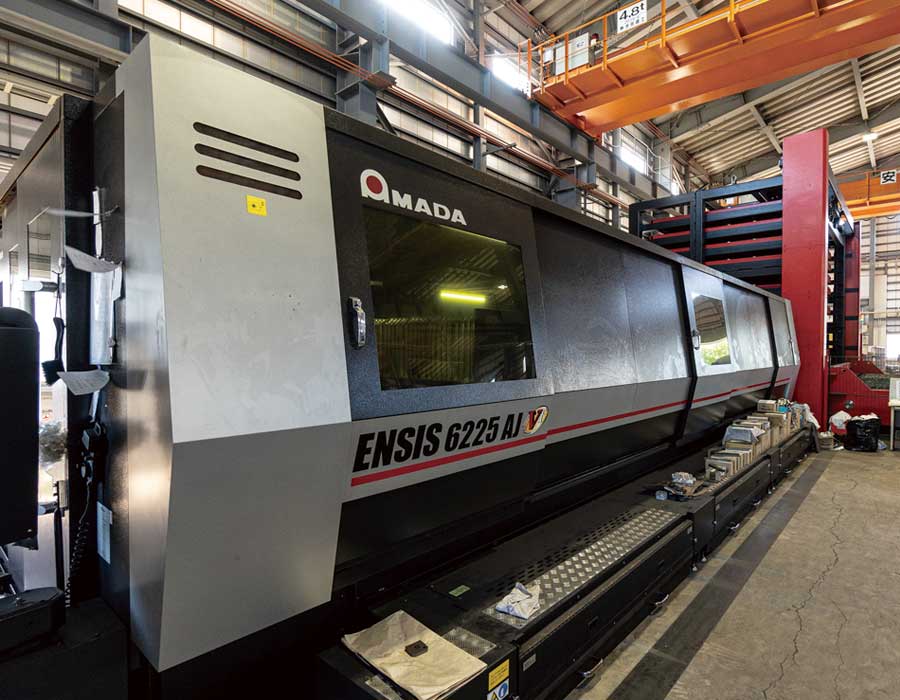 ファイバーレーザー切断機：ENSIS6225AJ